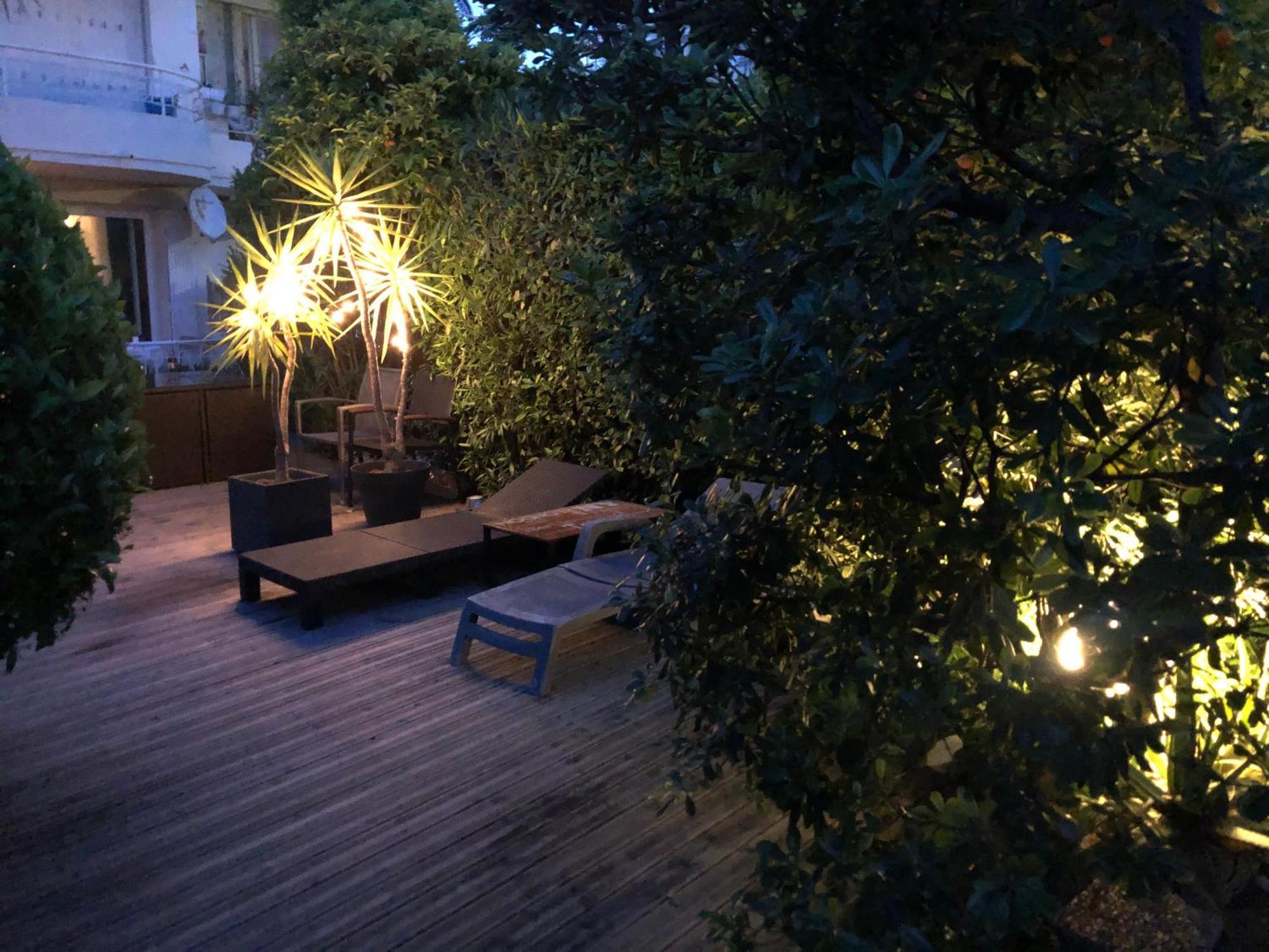 Only 60M To The Beach, 2 Bedroom Cozy Apartment, 80M2 Big Garden, Very Central Cannes Eksteriør bilde