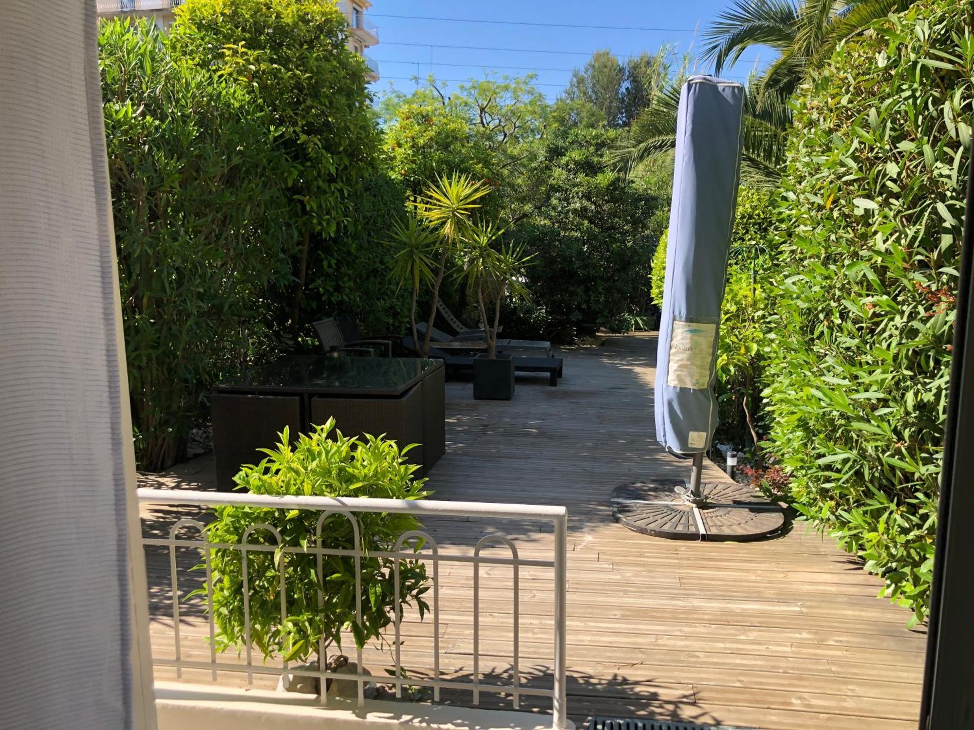 Only 60M To The Beach, 2 Bedroom Cozy Apartment, 80M2 Big Garden, Very Central Cannes Eksteriør bilde